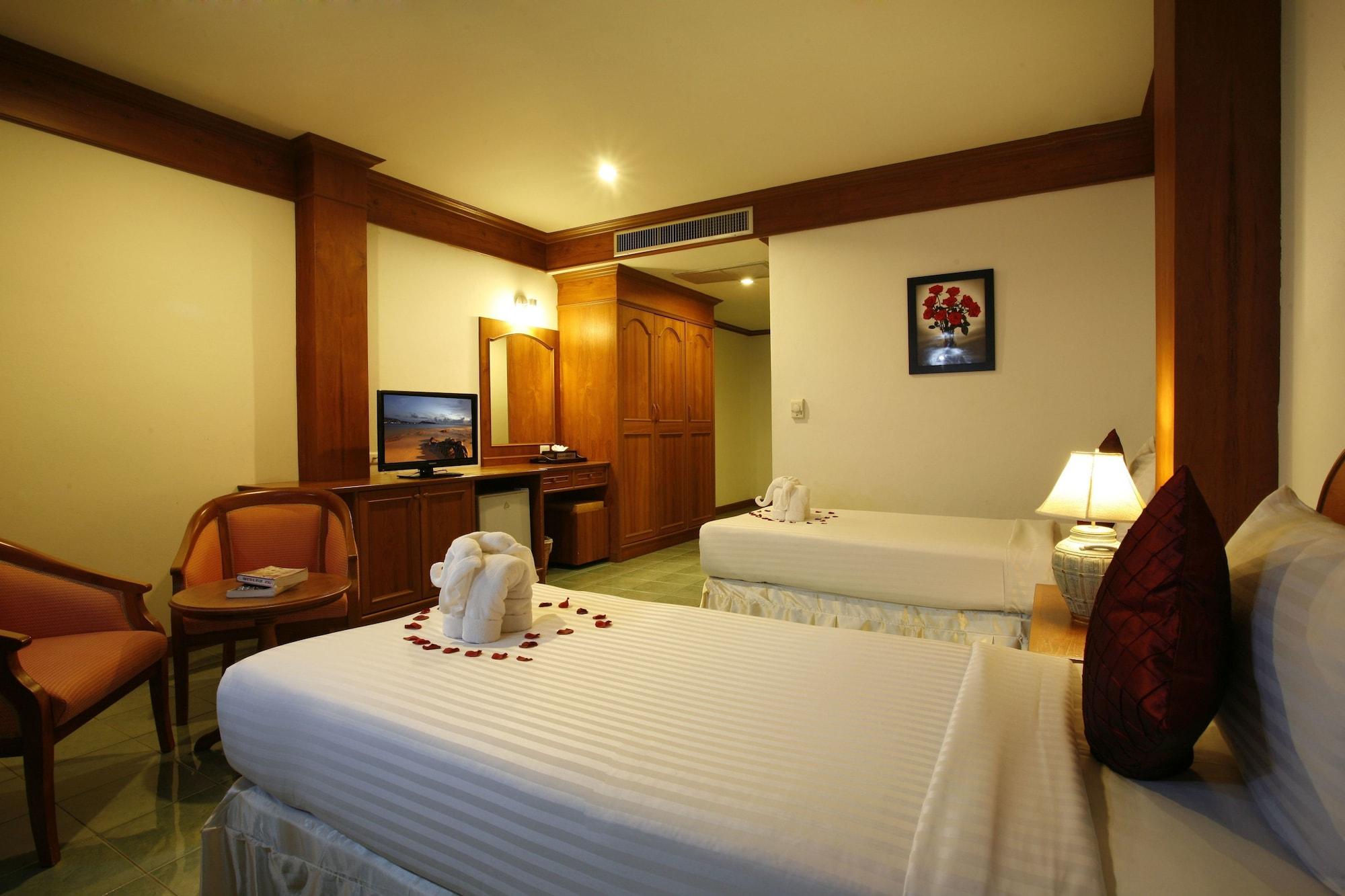Jiraporn Hill Resort Patong Eksteriør billede