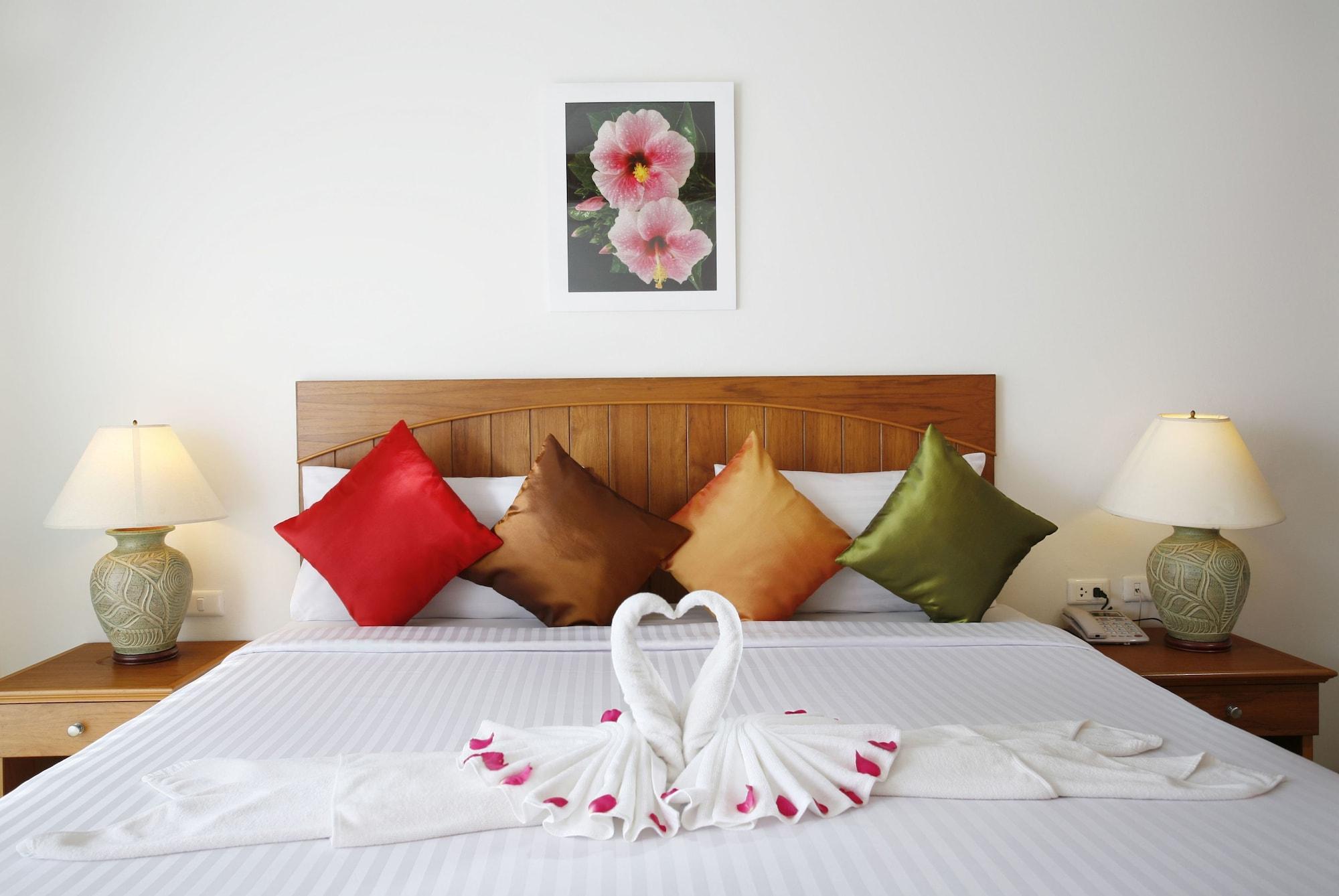 Jiraporn Hill Resort Patong Eksteriør billede