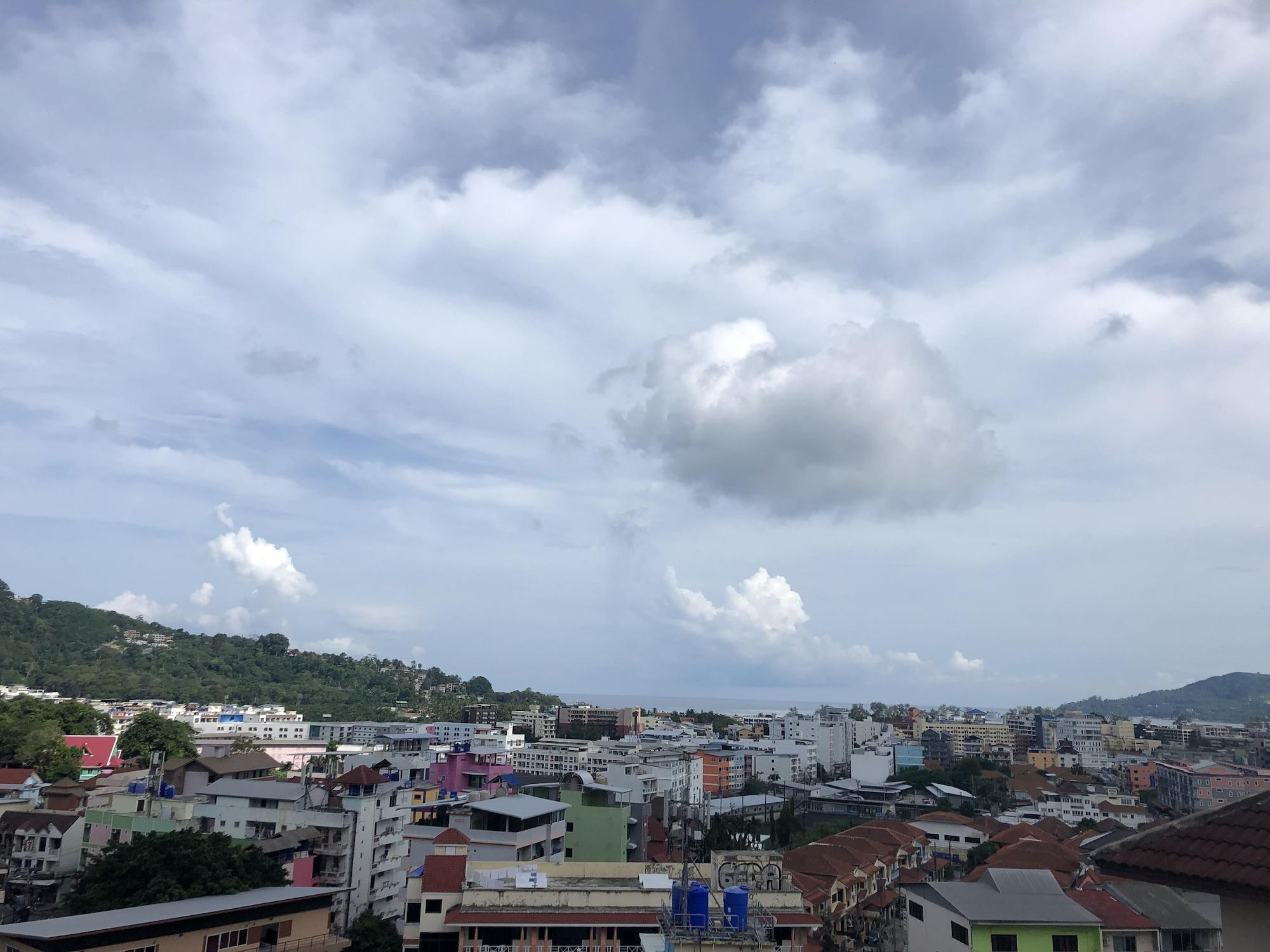 Jiraporn Hill Resort Patong Eksteriør billede