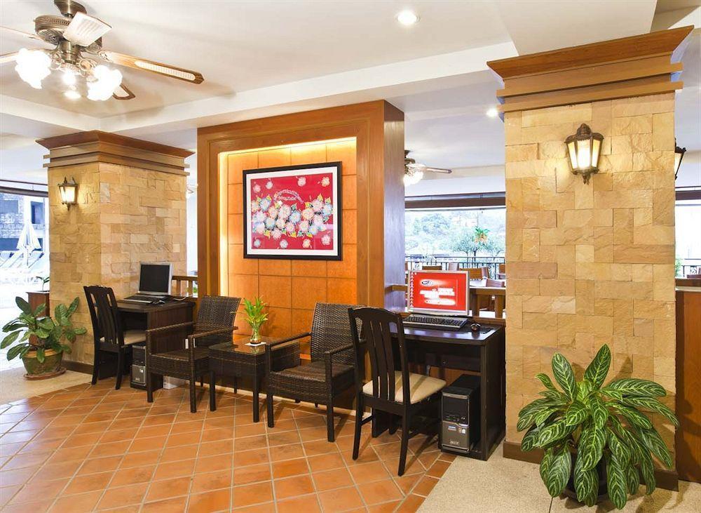 Jiraporn Hill Resort Patong Eksteriør billede